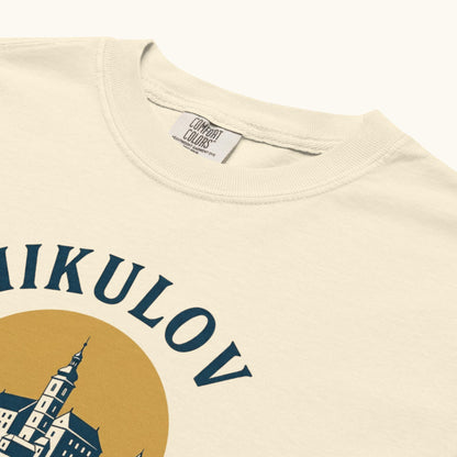 Mikulov Czech Republic t-shirt with illustration of Mikulov Castle and vineyards in South Moravia.
