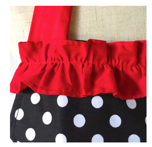 Polka Dot Apron with Lace and Pockets (8 variants)